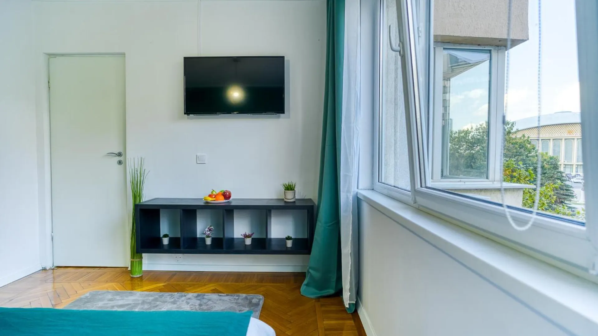 Hacienda Royal Palace - Central Designer Apartment Bükreş Romanya