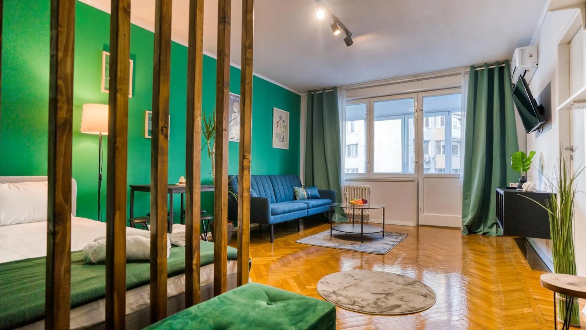 Hacienda Royal Palace - Central Designer Apartment Bükreş